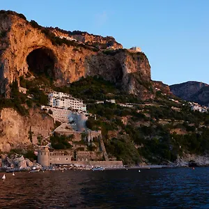 ***** Hotel Borgo Santandrea Italy